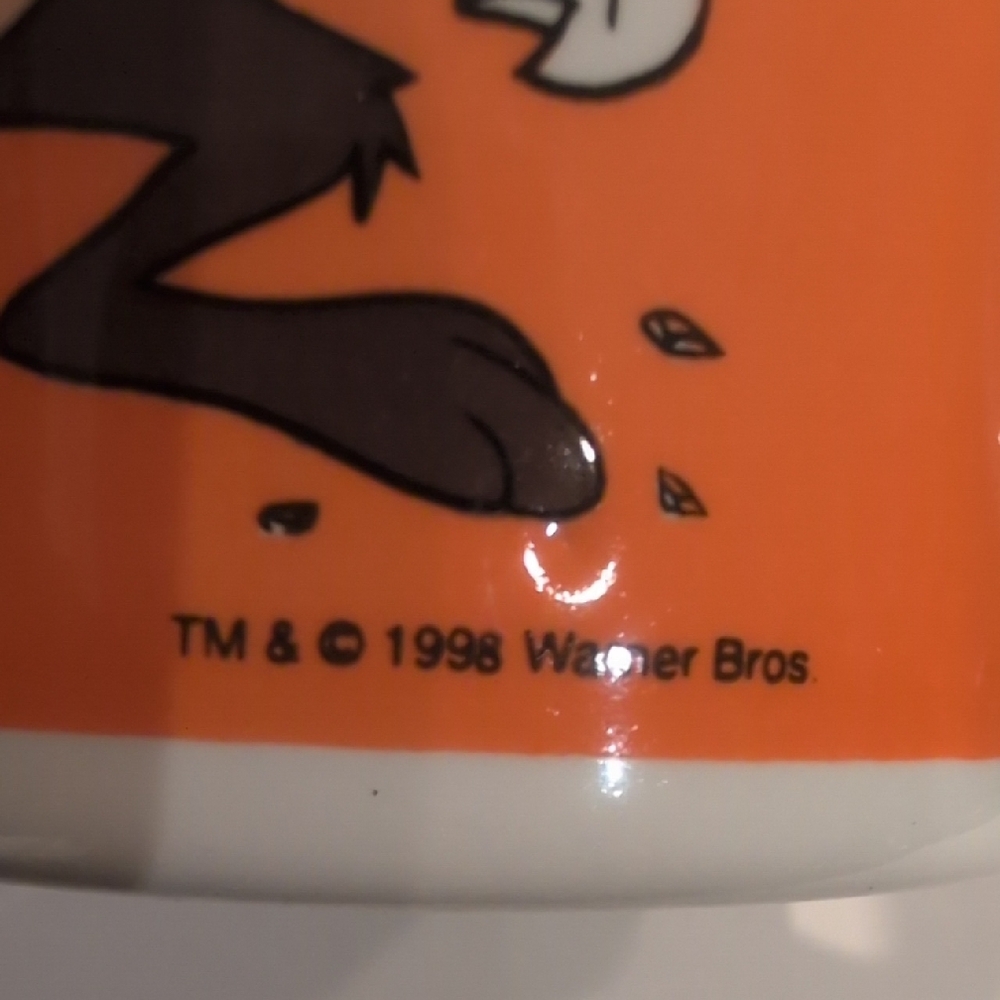Warner Bros. Looney Tunes Vintage TAZ Coffee Mug 1998 - Picture 5 of 5